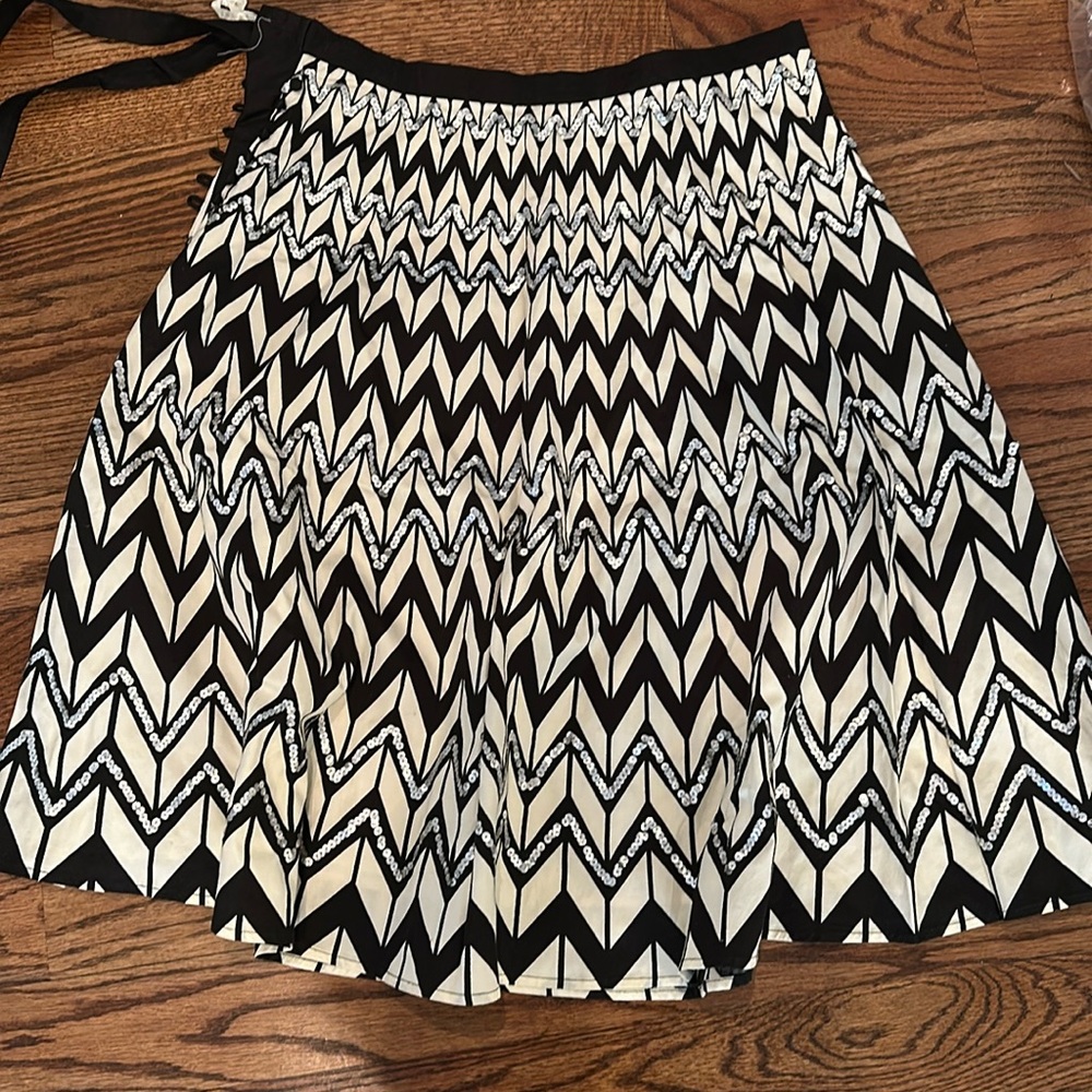Bcbg pleated skirt with sequin detail